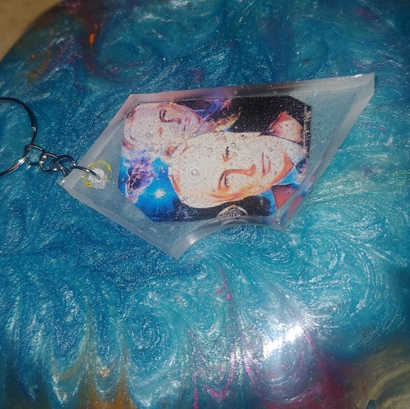 Linwood Universe Resin Keychain - Picture 3 of 3